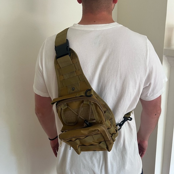 Tactical Military Style Crossbody Bag Army Green - Picture 4 of 11